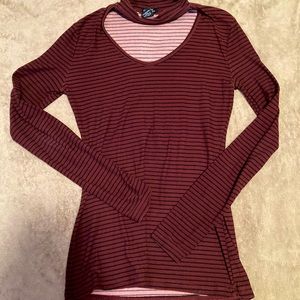 Size S, is made tight